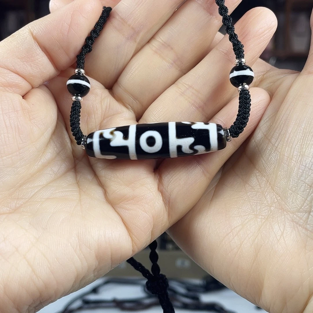 玛瑙/玉髓合金颈饰行运