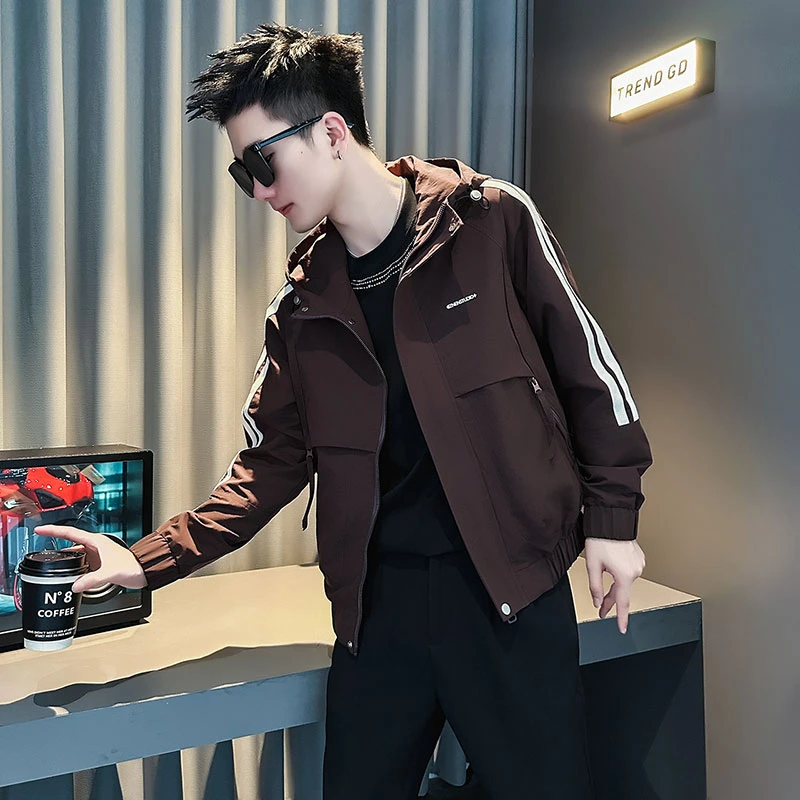 条纹夹克外套男款春秋男生衣服高级感网红洋气炸街休闲连帽冲锋衣