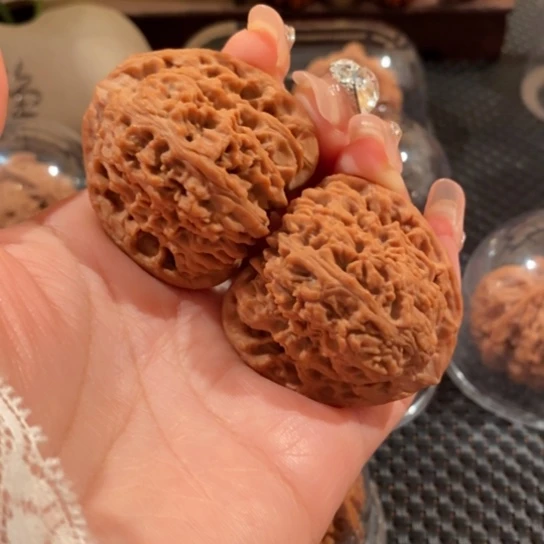 奥***漫文玩核桃吊坠43全品高炮三角疆