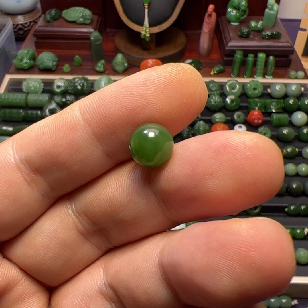 Z***W和田玉（碧玉）未镶嵌颈饰