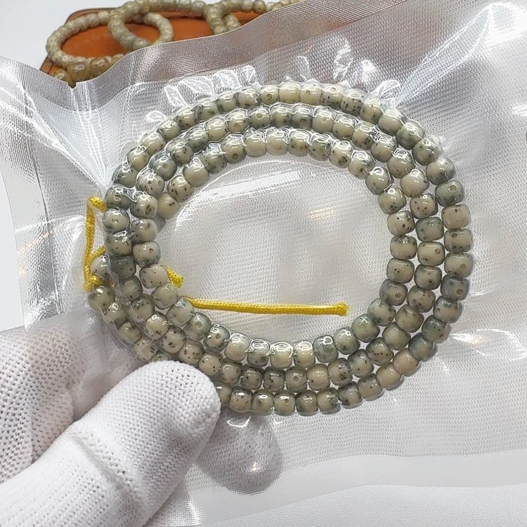 星月菩提吊坠2尊宠糯冰石玉半壁6左右108