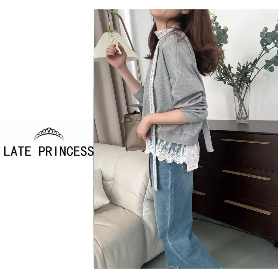 LATE PRINCESS【浮光】蕾丝法式花边拼接圆领卫衣