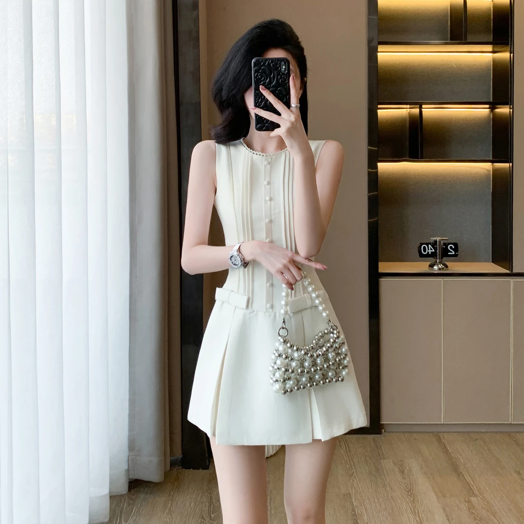 夏季新款洋气减龄名媛小香风无袖连衣裙女小个子气质百褶背心裙子