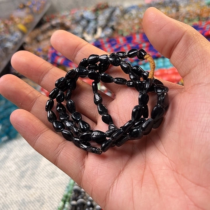 琉璃非金属黑色桃心