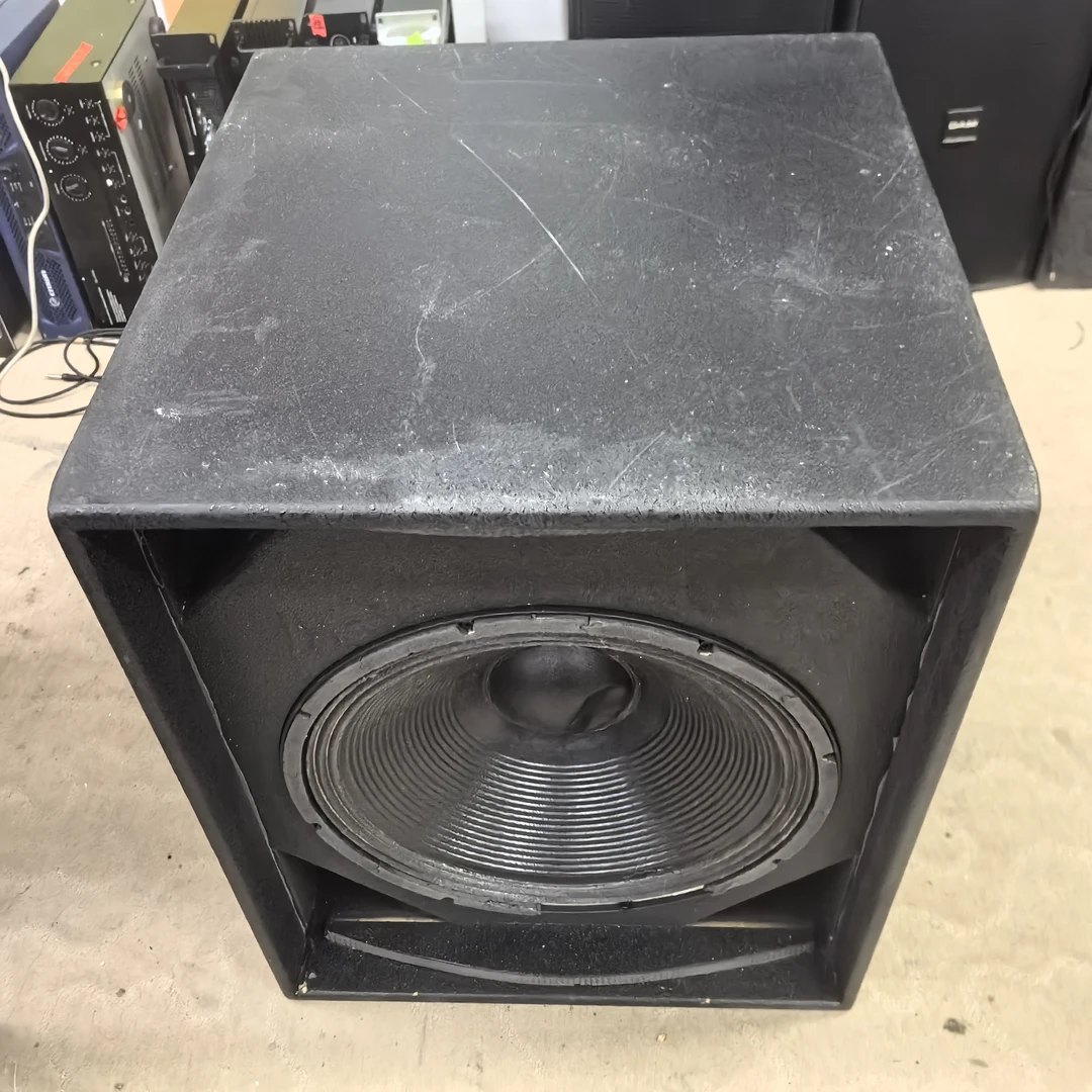 9新  以下，海媚18寸低音炮一只。喇叭修过。不包邮