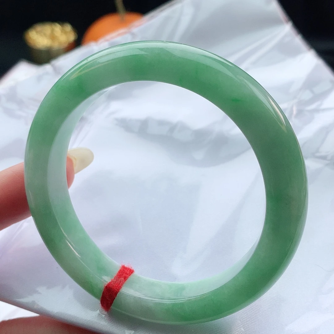 翡翠手镯未镶嵌56圈口882261