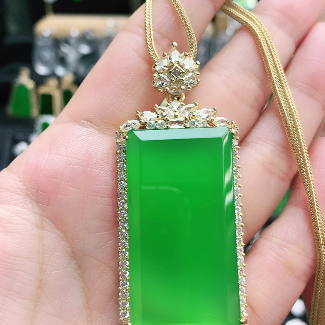 玛瑙/玉髓吊坠合金