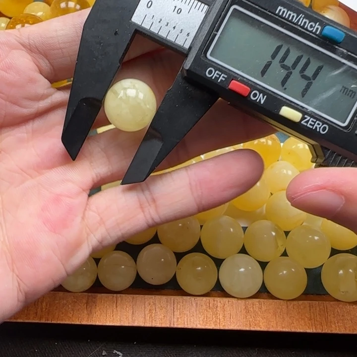 蜜蜡未镶嵌珠宝奇石天然50