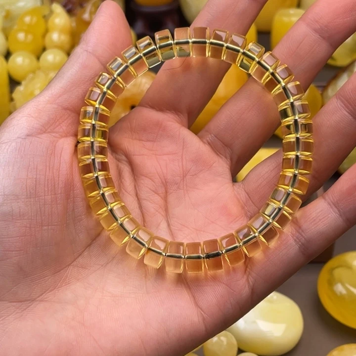 琥珀未镶嵌颈饰蜜蜡