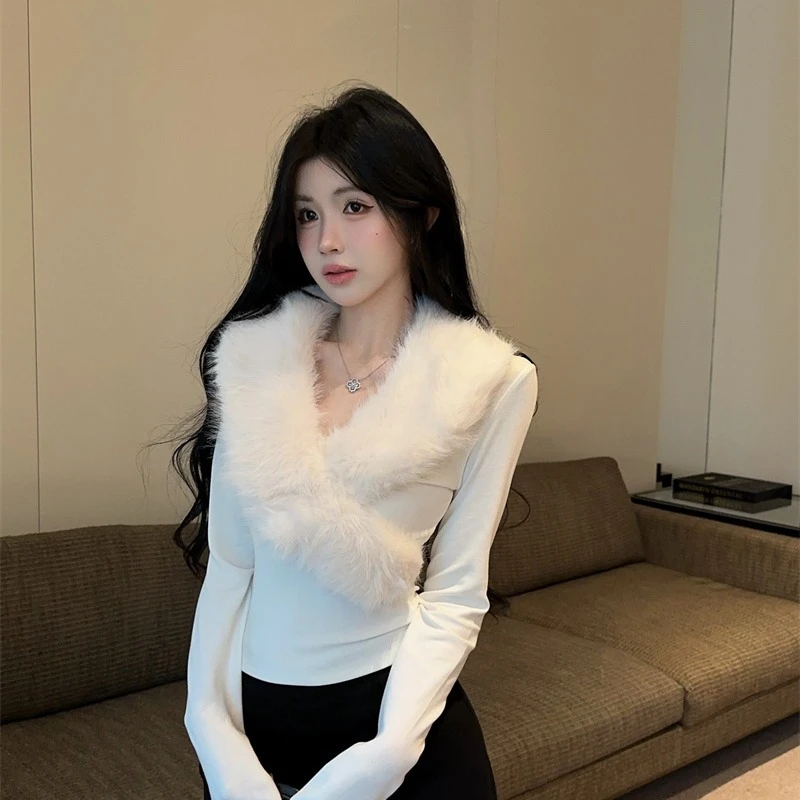 纯欲辣妹毛领拼接V领长袖T恤设计感修身打底衫上衣配显瘦半身裙