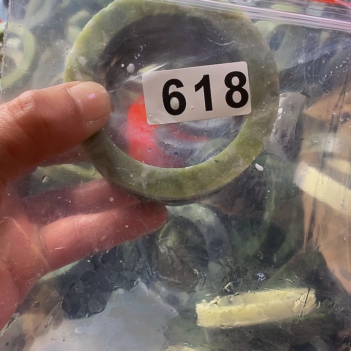 蛇纹石玉原未镶嵌