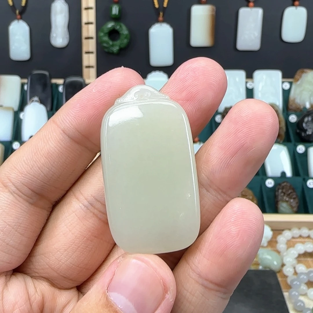 和田玉挂件未镶嵌