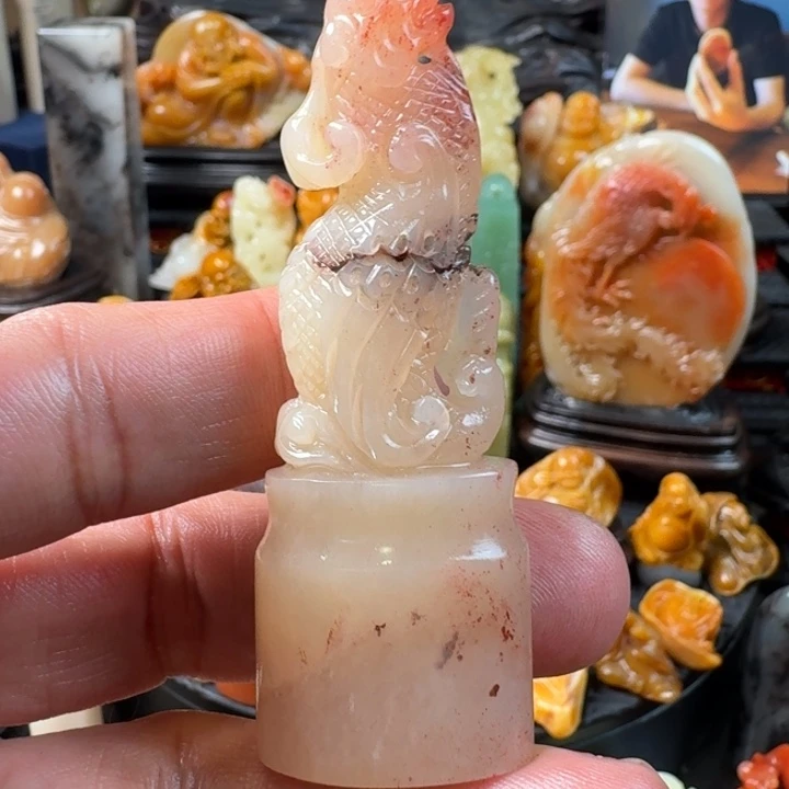 寿山石高山水洞石