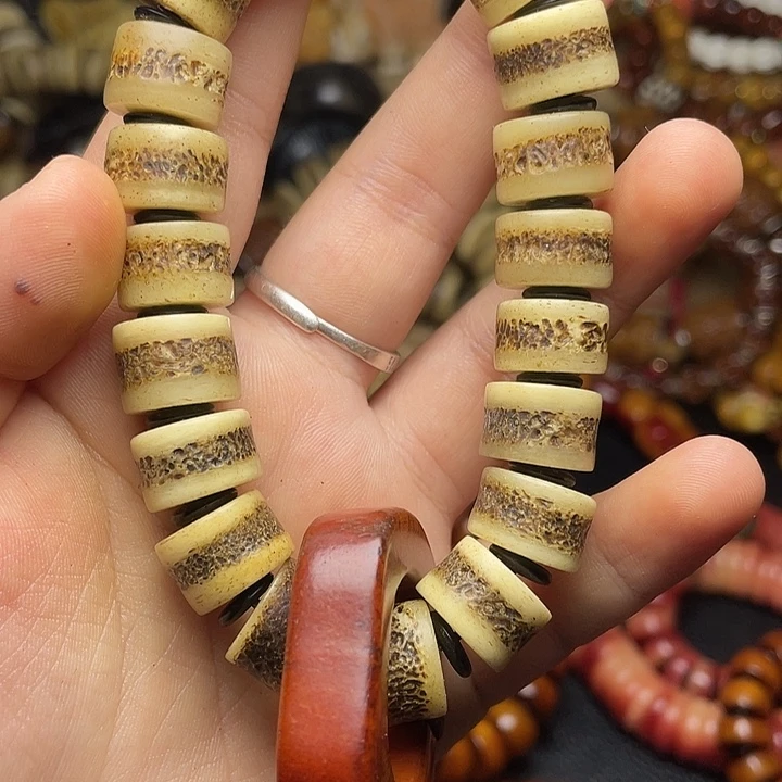 锁***哥手串/手链牛骨牛骨手串