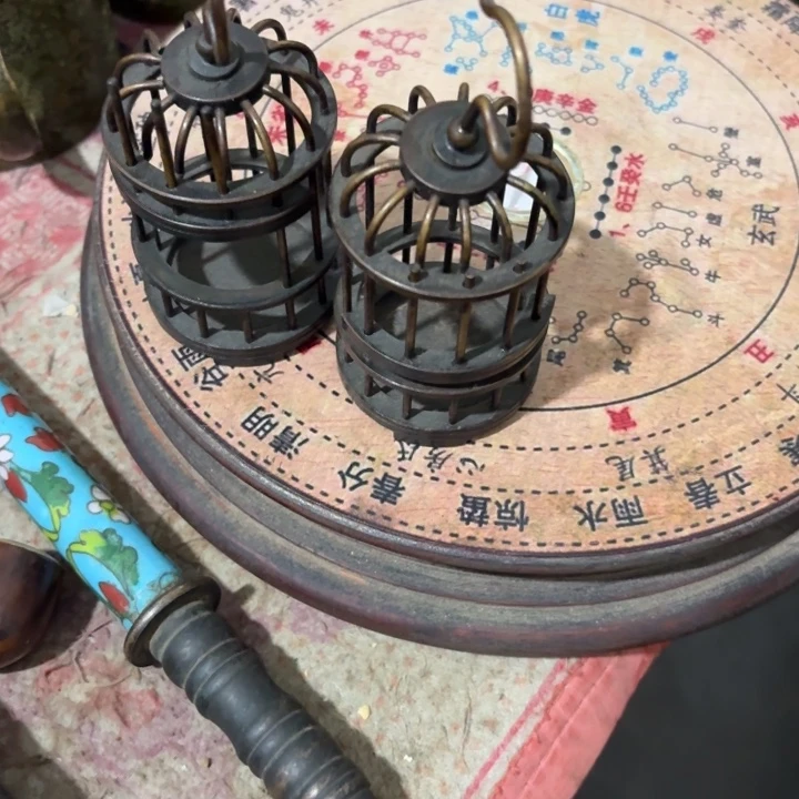 赵***师桌子桌面摆件123456789