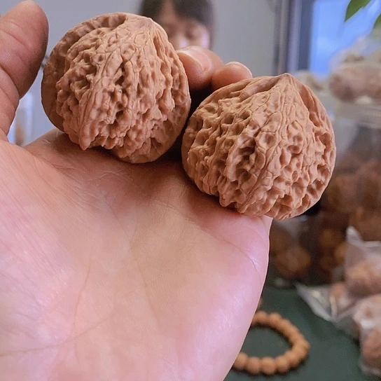 【闪购商品】把件文玩核桃44虎头王