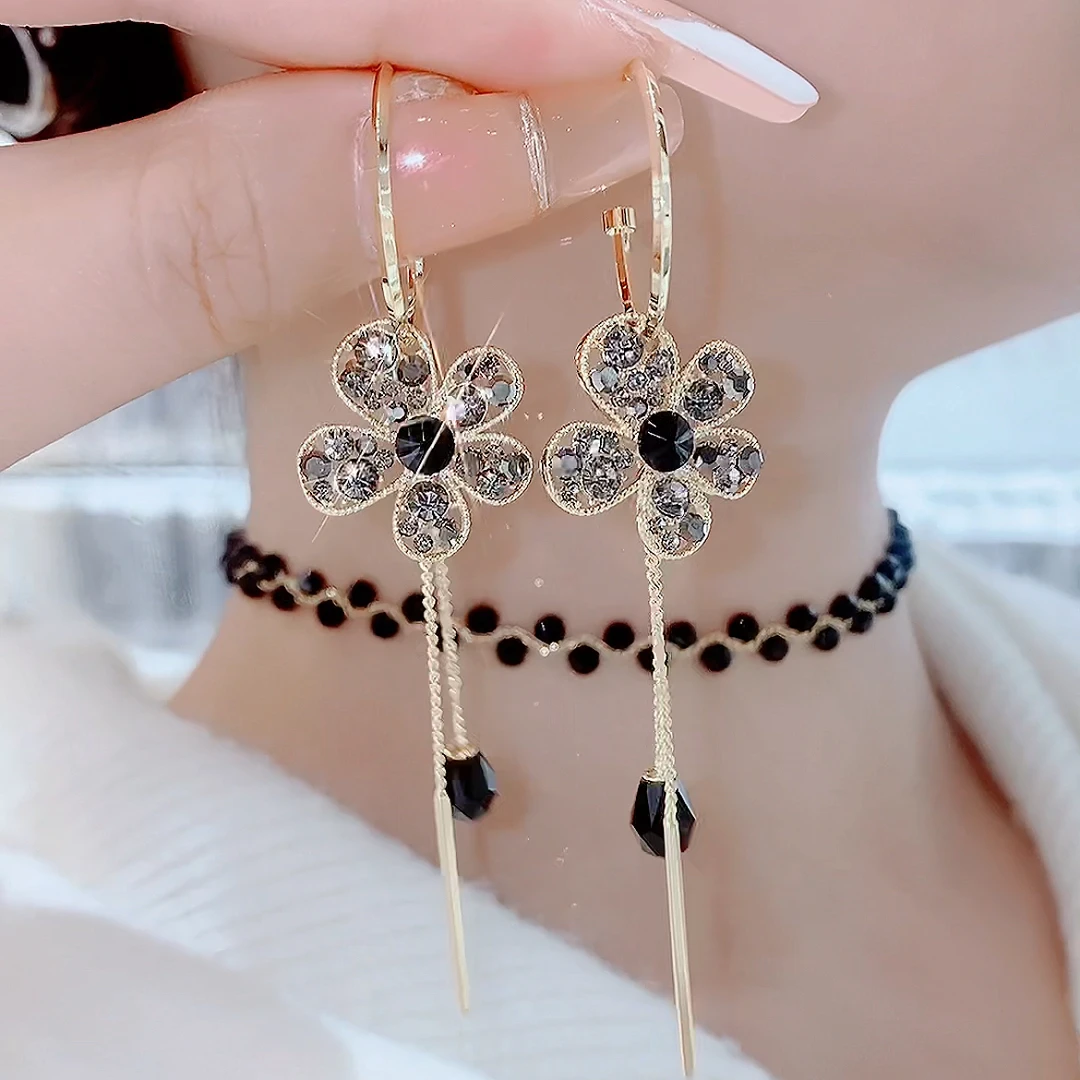 铜合金合成锆石耳饰 日韩轻奢植物花卉优雅精美复古百搭气质耳环