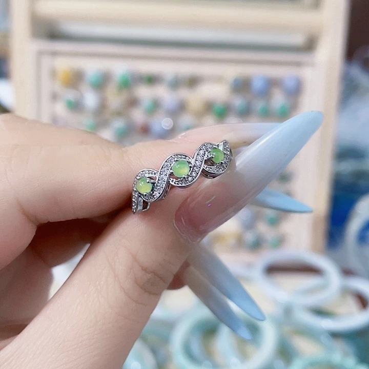 颈饰未镶嵌翡翠天然翡翠Ａ货