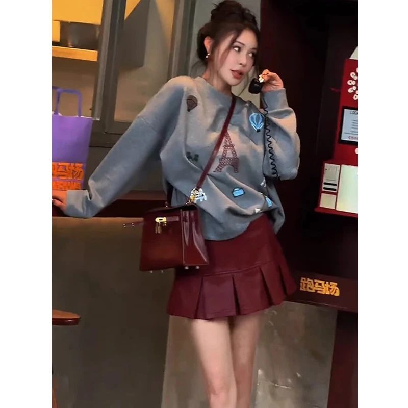 Y1339入秋穿搭女时尚高级感刺绣卫衣百褶半身裙又a又飒两件套