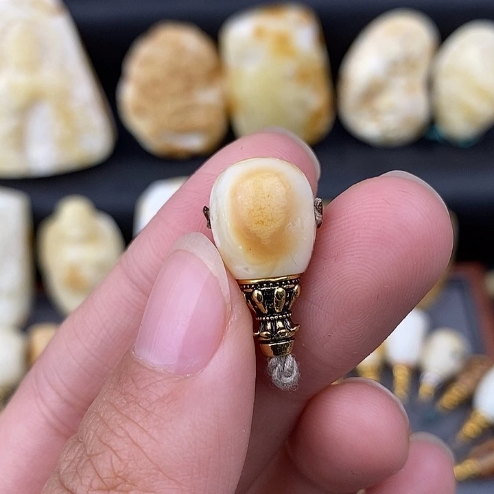 琥珀未镶嵌裸石11三通d35