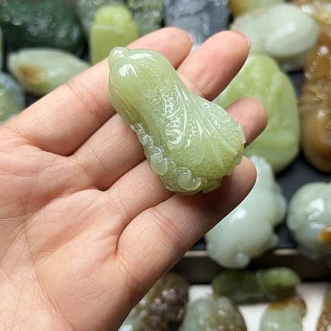 颈饰未镶嵌和田玉