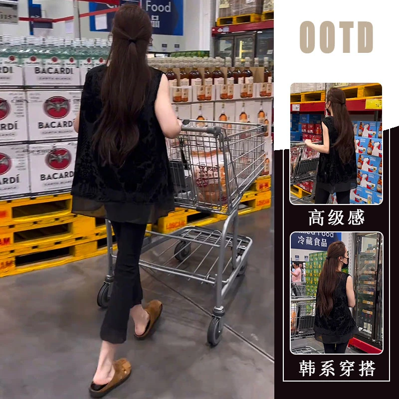 休闲高级感拼接无袖上衣搭配小众设计感修身显瘦黑色牛仔裤两件套