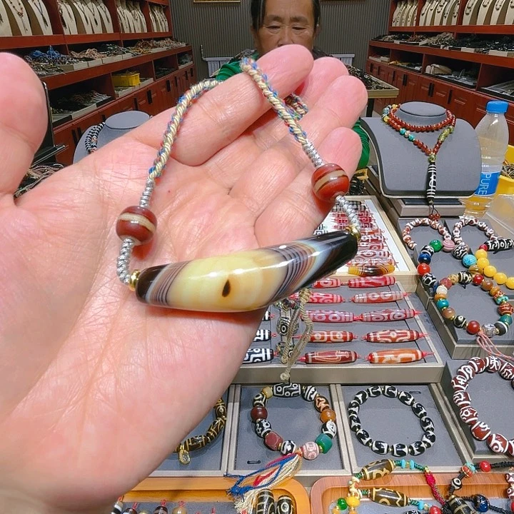 未镶嵌玛瑙/玉髓珠宝奇石