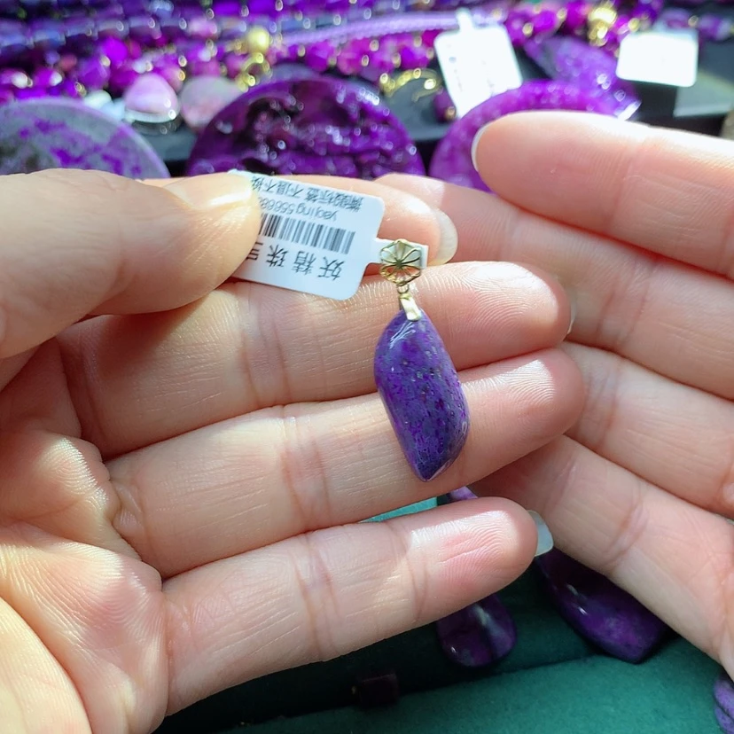 【闪购商品】苏纪石（舒俱来）18K金镶嵌吊坠赠链