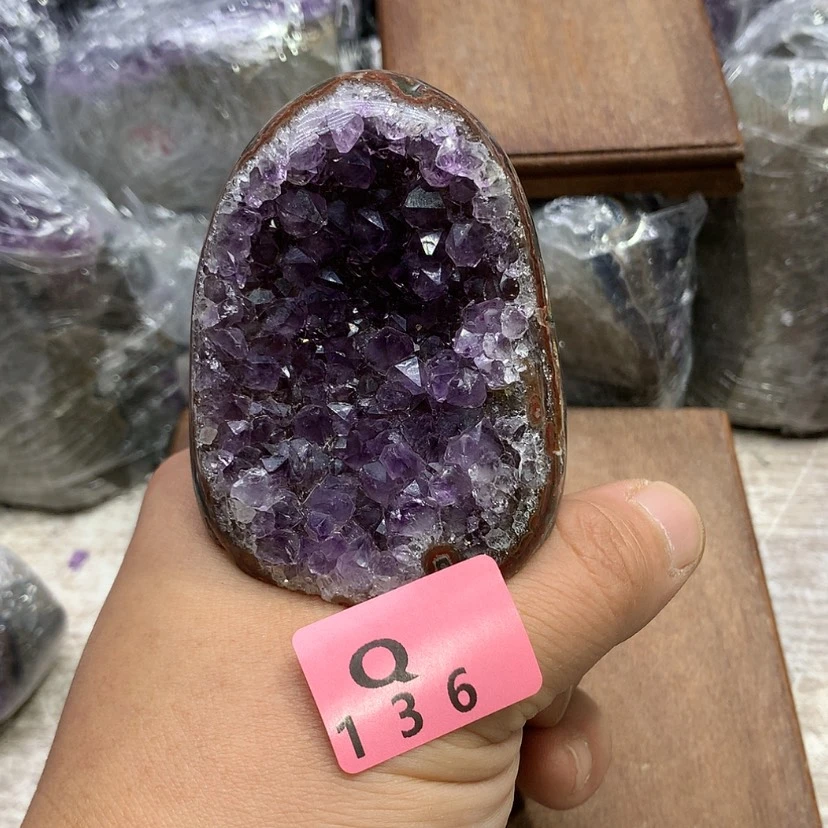 【闪购商品】水晶大型摆件（非配饰）未镶嵌?