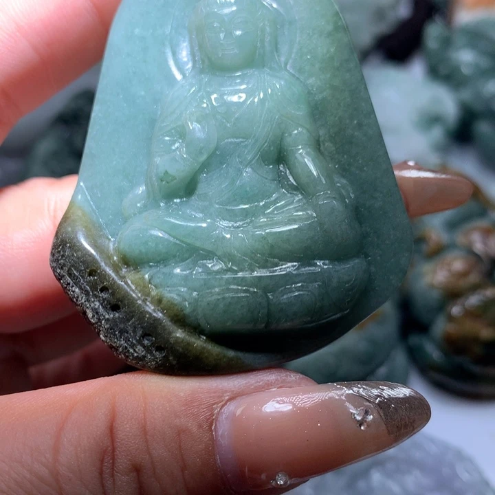 翡翠未镶嵌颈饰保真天然A货翡翠