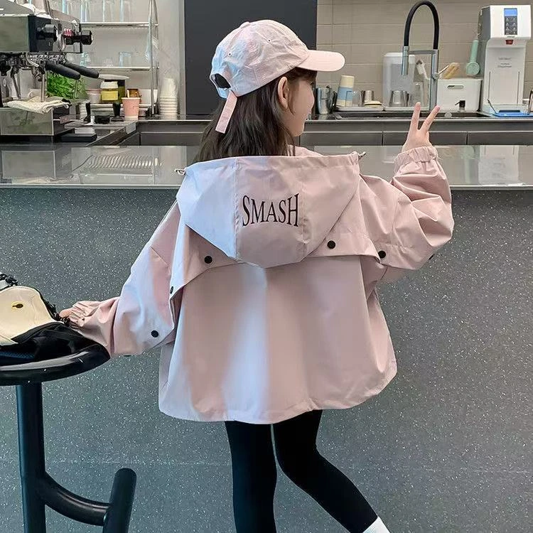 女童外套春装2025新款洋气字母儿童春秋款小女孩运动连帽款上衣潮