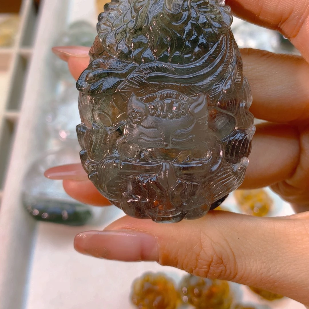 水晶吊坠(不含链)未镶嵌n****9