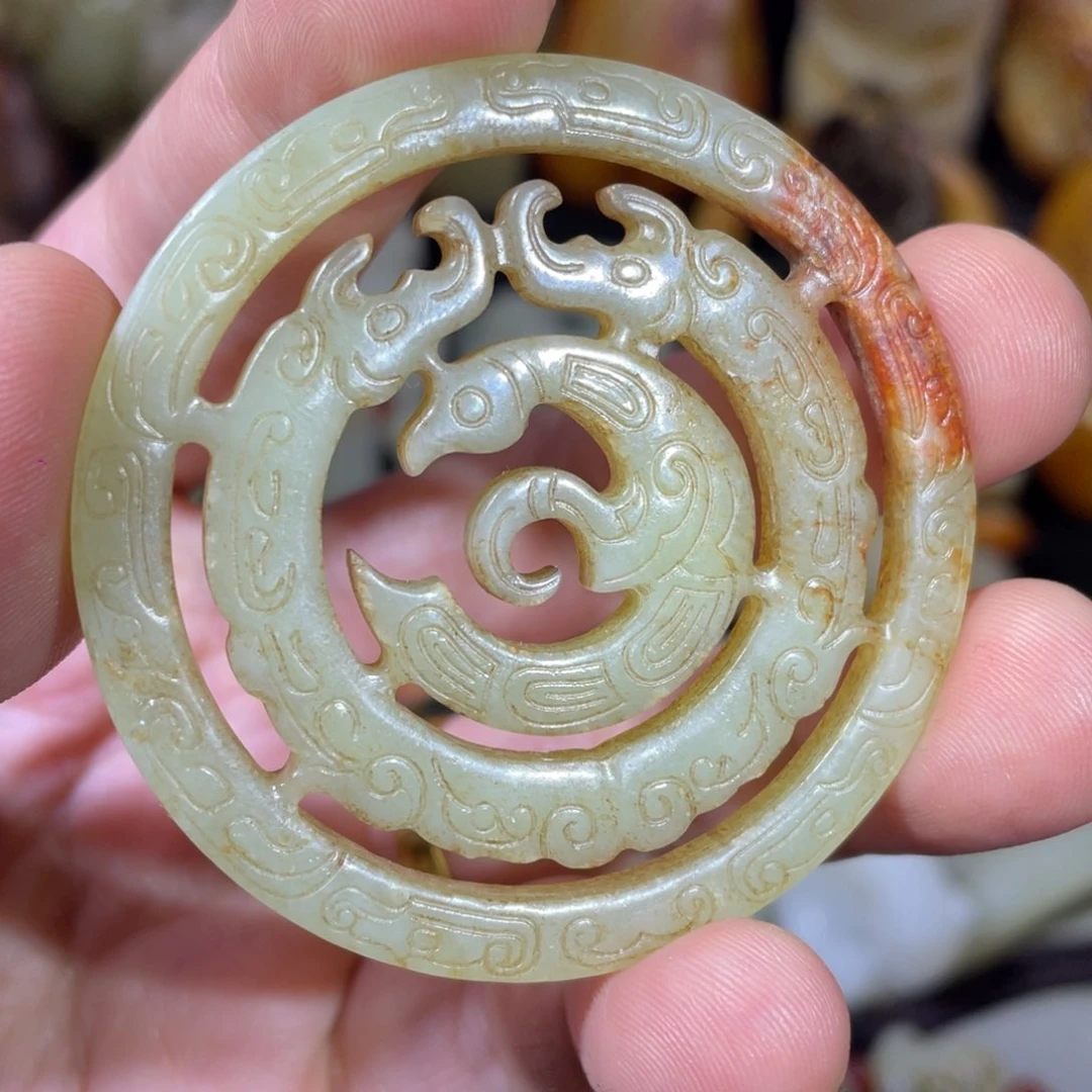 和田玉未镶嵌把件