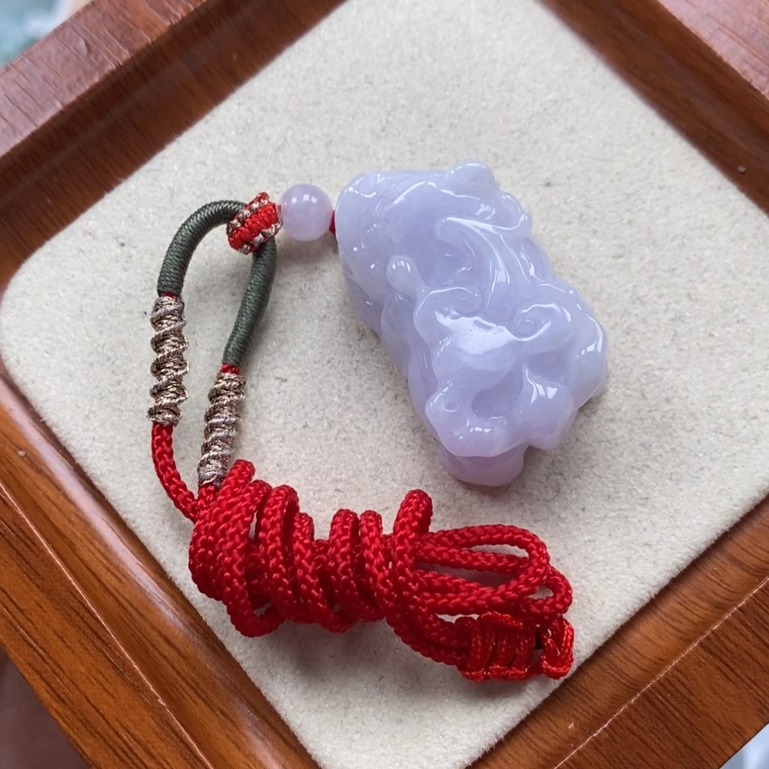 翡翠未镶嵌颈饰如意貔貅