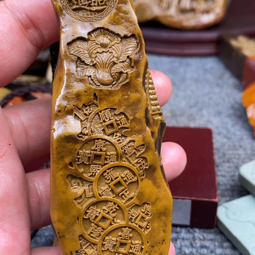 【闪购商品】原石雕刻手把件