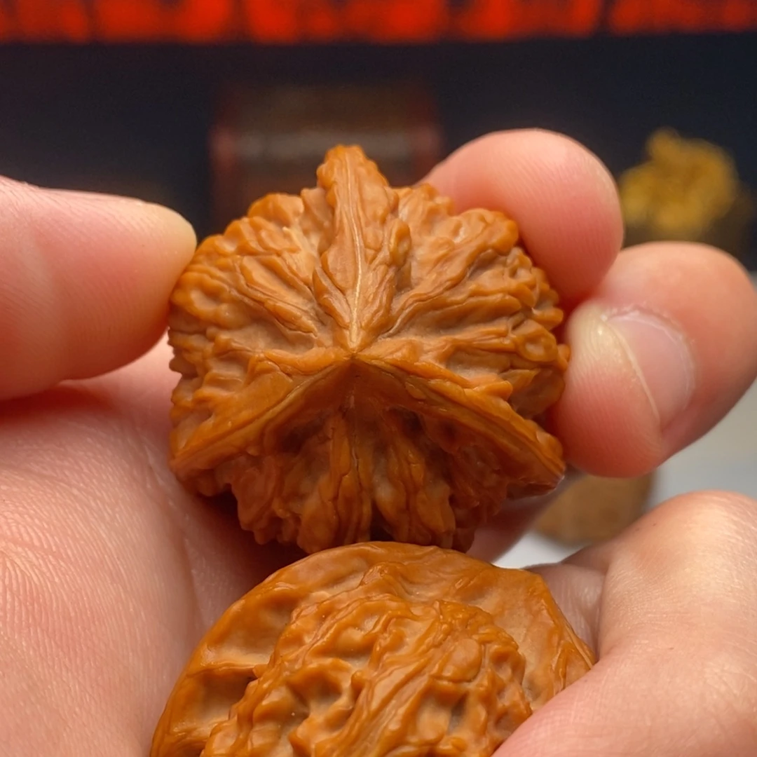 ****炫把件文玩核桃御龙