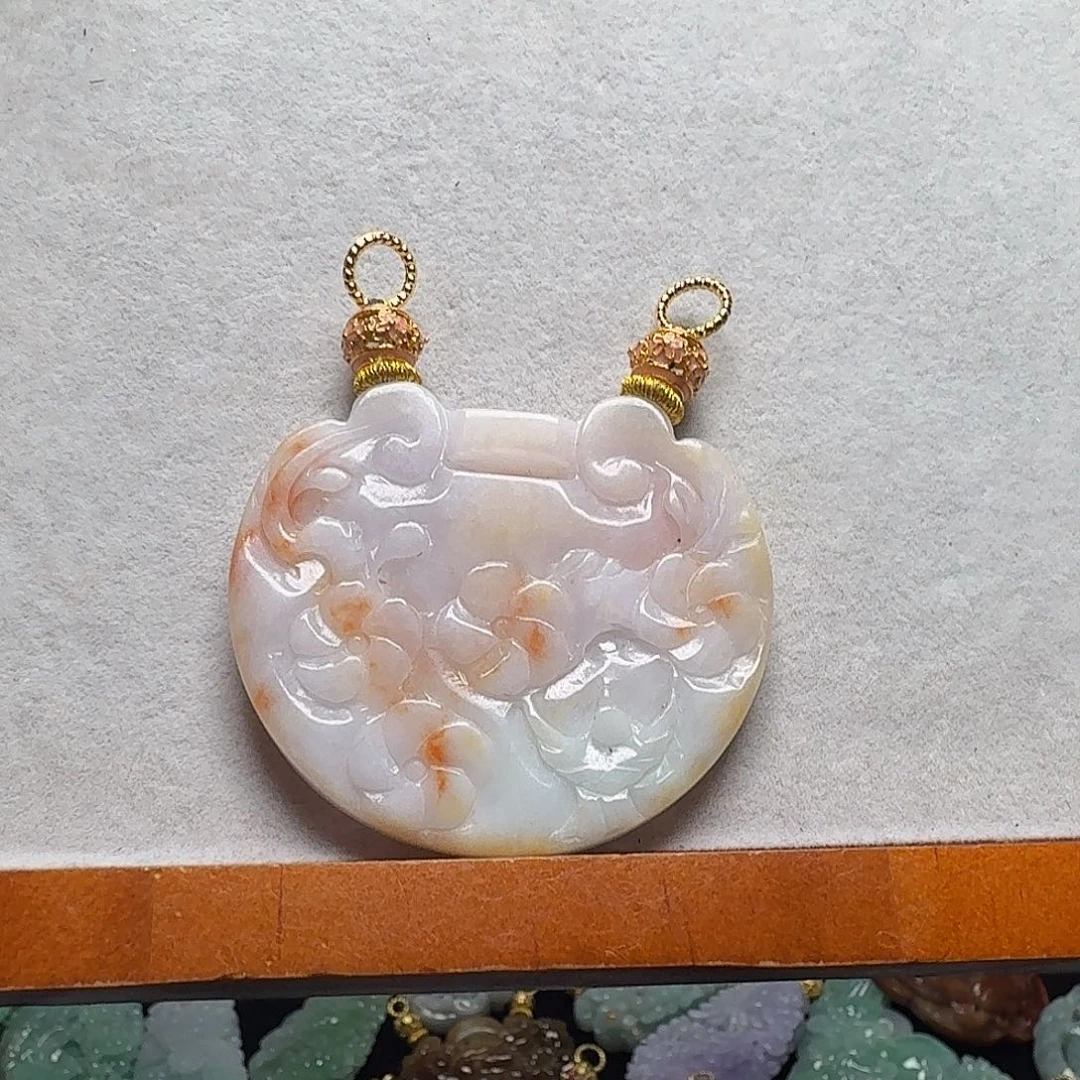 吊坠(赠链)未镶嵌翡翠