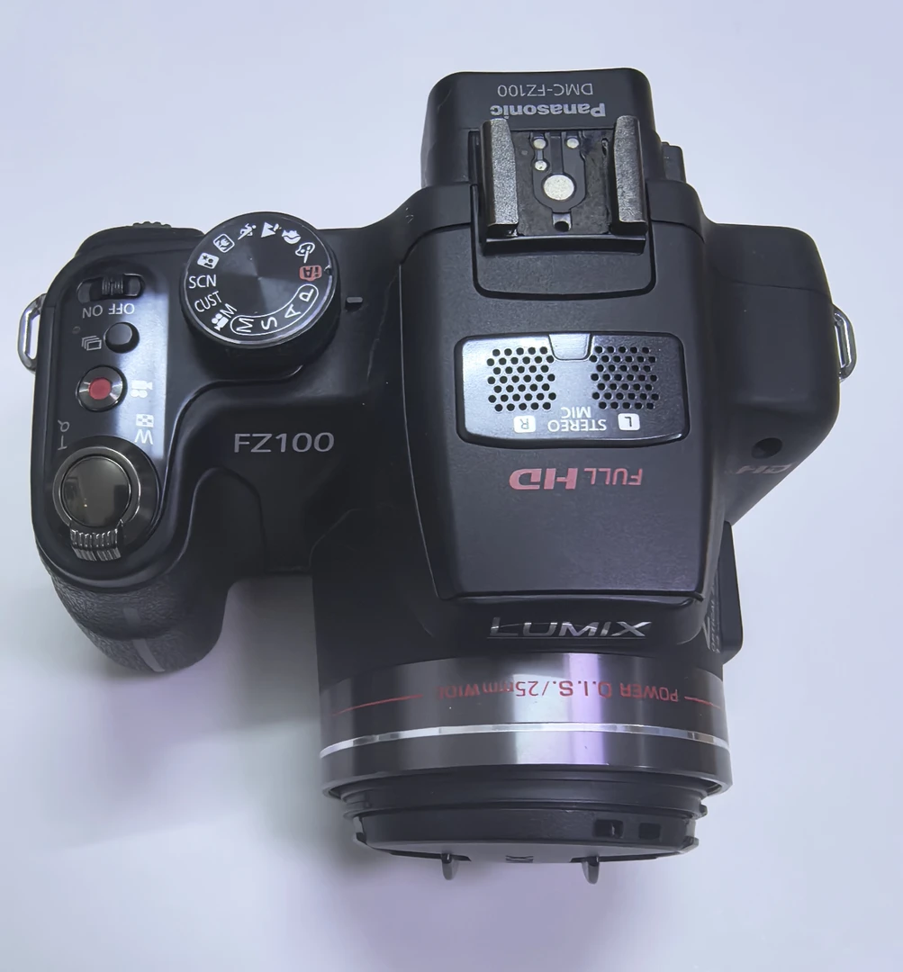 99新 Panasonic/松下 FZ100，长焦翻转屏幕，功能正常。
