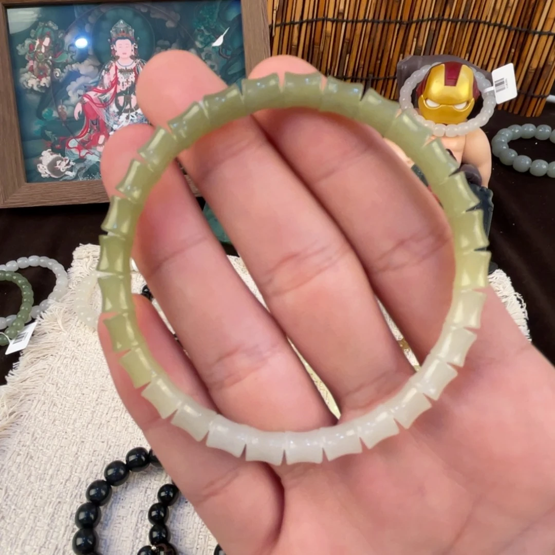 未镶嵌手链和田玉幸**则