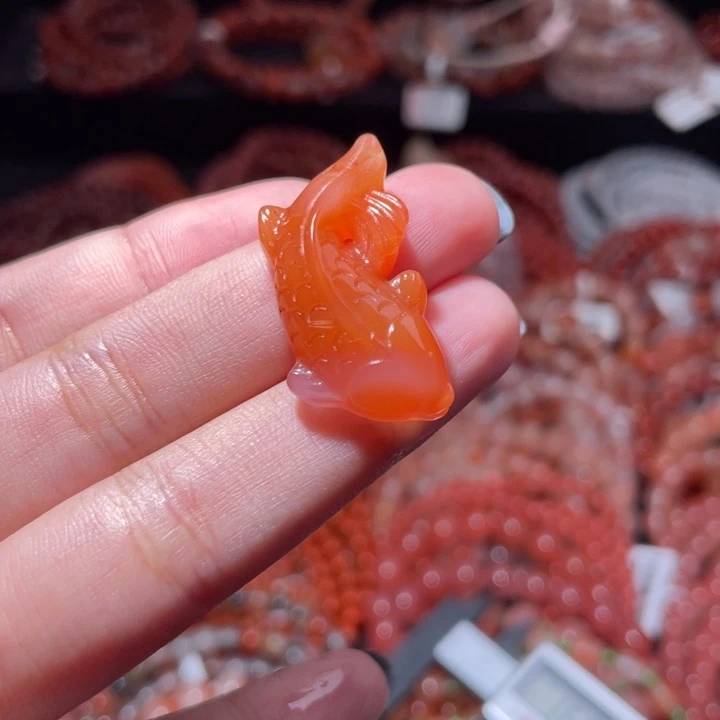 南红玛瑙未镶嵌锦鲤1521打孔备注