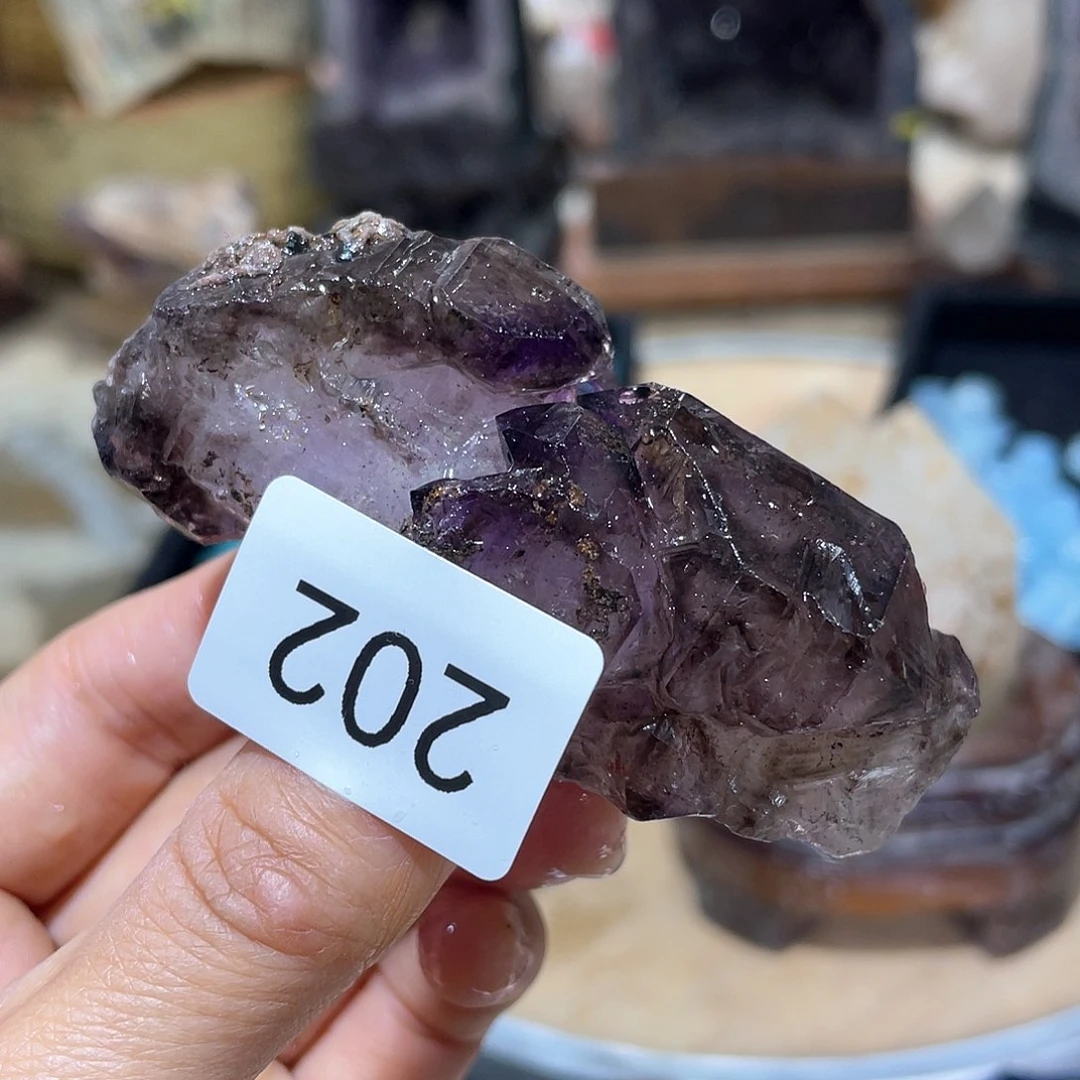 水晶摆件……未镶嵌