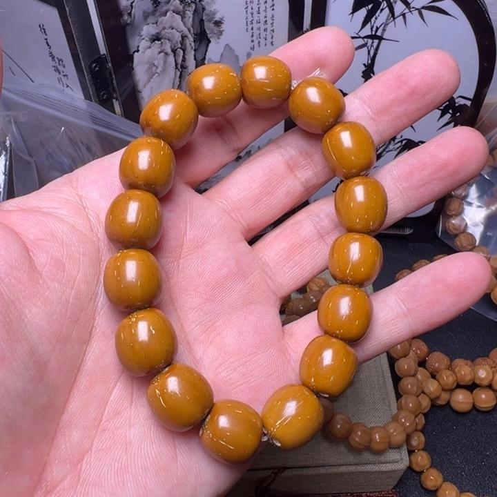 猴头核桃手串老鼠