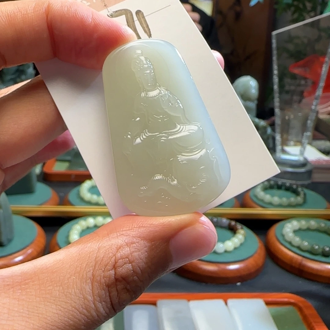 和田玉（糖玉）未镶嵌颈饰