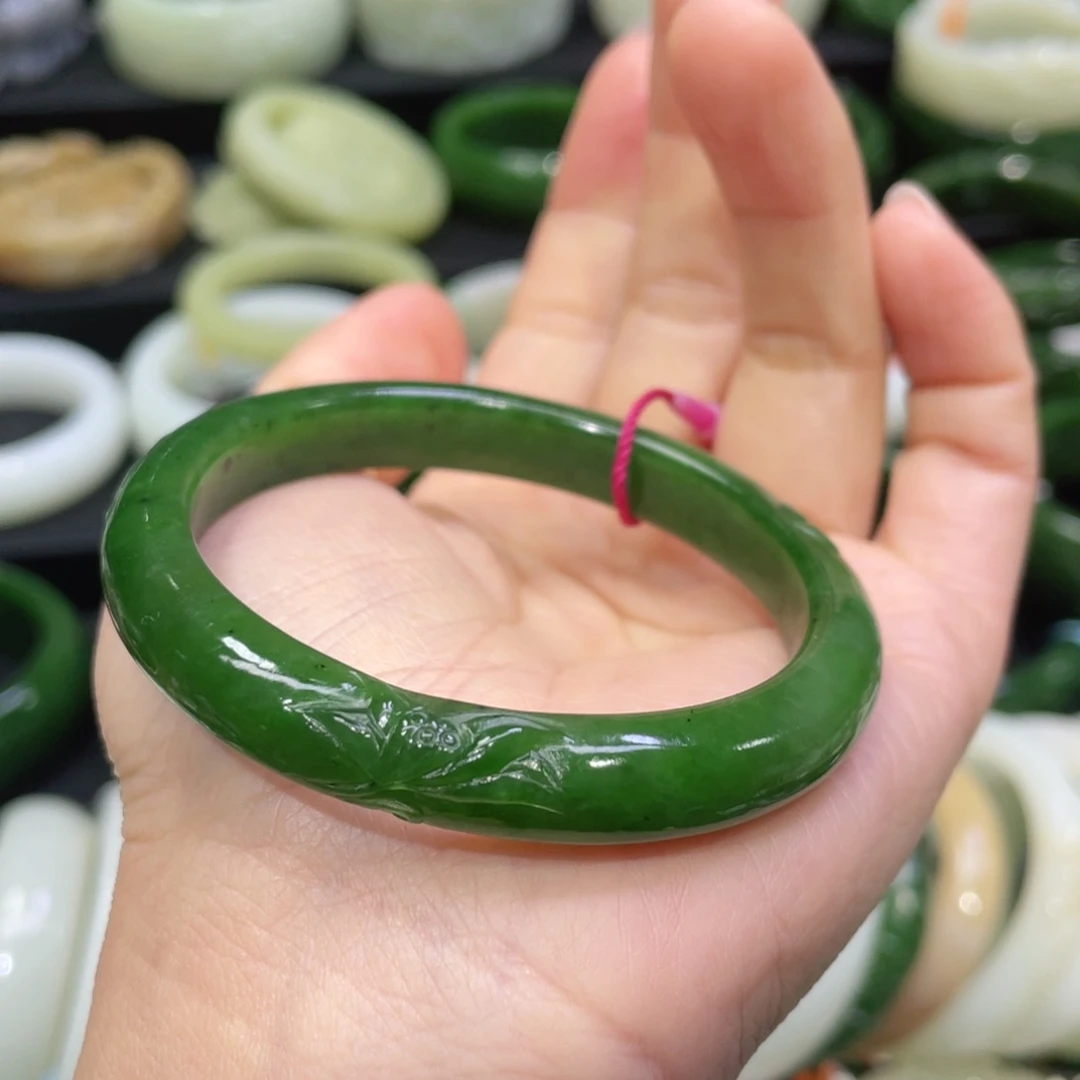 未镶嵌手镯和田玉100