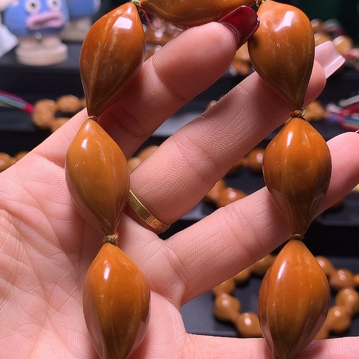 手串/手链橄榄核三花手串