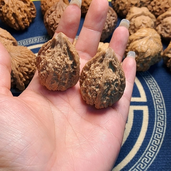 吊坠文玩核桃丶*丶塔尖核桃