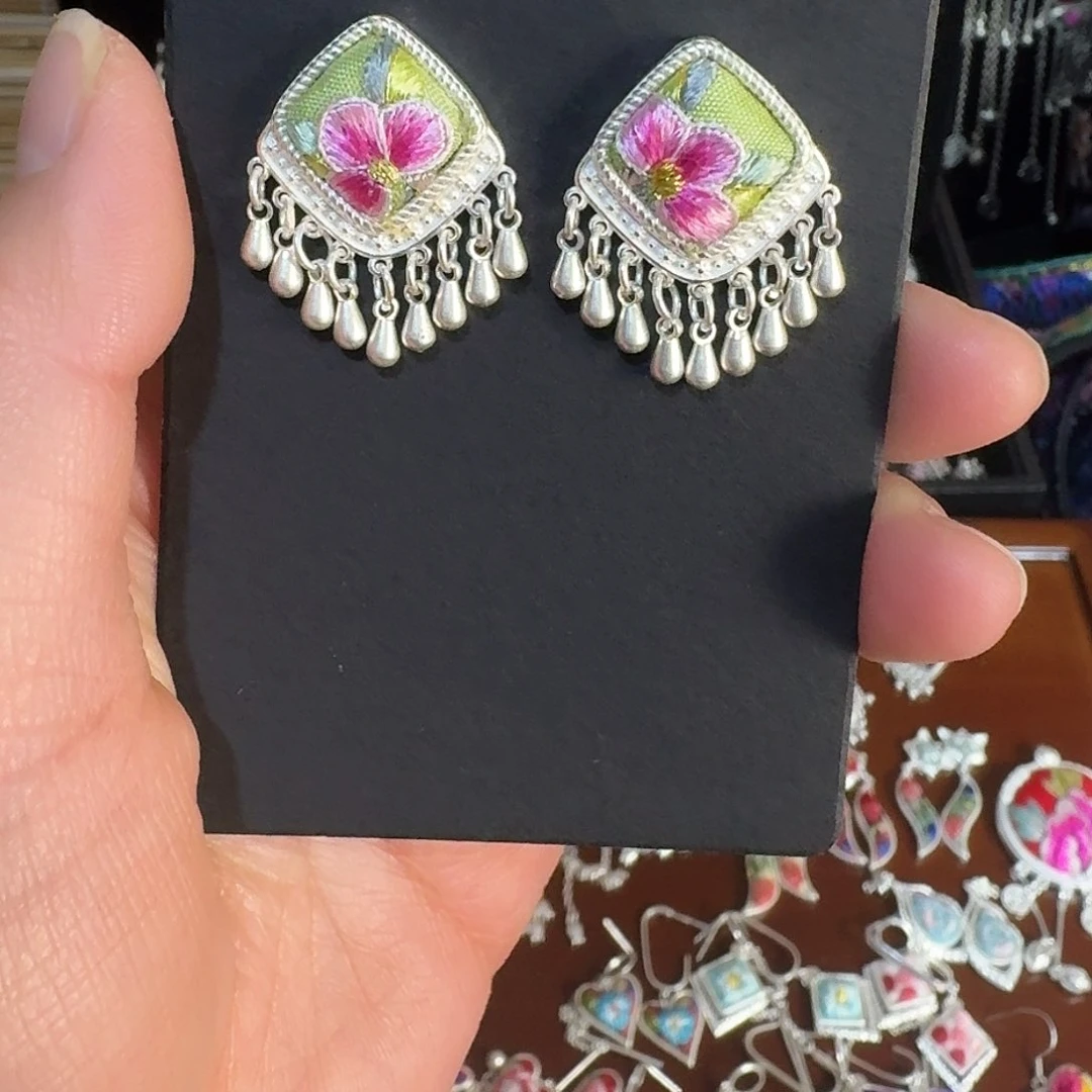 织绣民族风刺绣老绣耳环