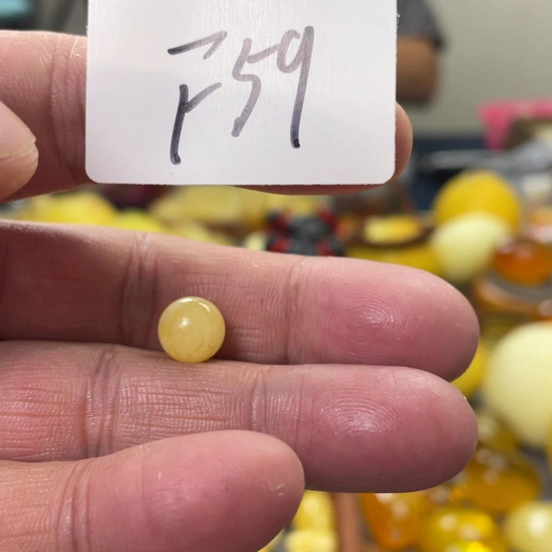 手链琥珀未镶嵌多样性发，发其中一件