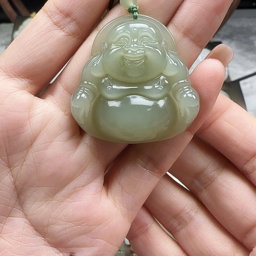 和田玉未镶嵌吊坠(赠链)