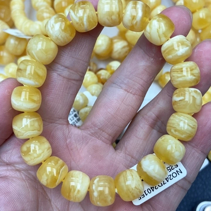 琥珀未镶嵌珠宝奇石3